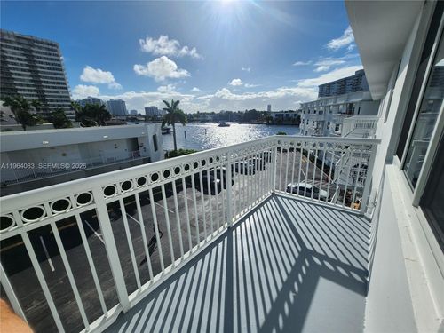 423-1913 S Ocean Dr, Hallandale Beach, FL, 33009-5957 | Card Image