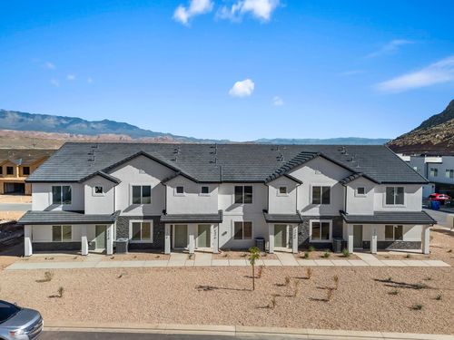 2421-2775 E Rushpink Ln, Washington, UT, 84780-3886 | Card Image