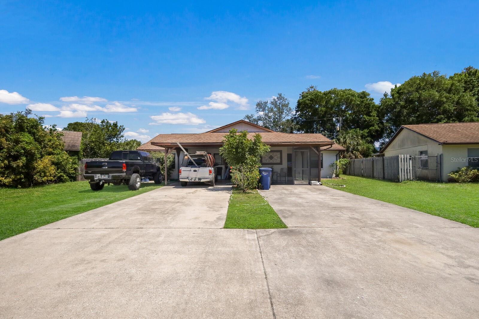 8th Street Ct, Bradenton, FL 34207