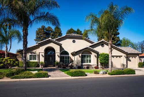 3 West Loop, Madera, CA, 93637-4949 | Card Image