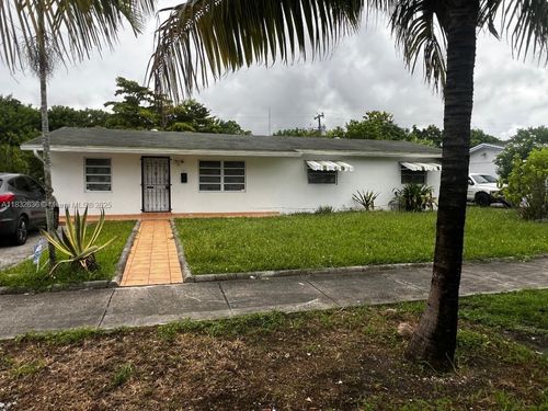 141 Ne 209th St, Miami Gardens, FL, 33179-1723 | Card Image