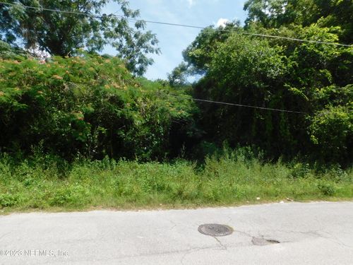 0 May St Se, Live Oak, FL, 32064 | Card Image