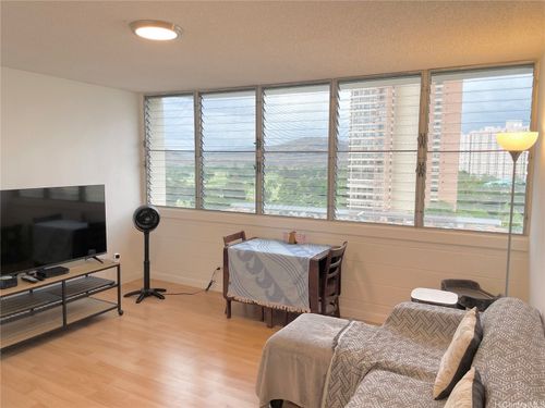 apt-705-2977 Ala Ilima St, Honolulu, HI, 96818-2535 | Card Image