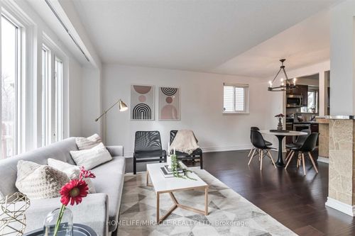 37 Banner Cres, Ajax, ON, L1S3S8 | Card Image