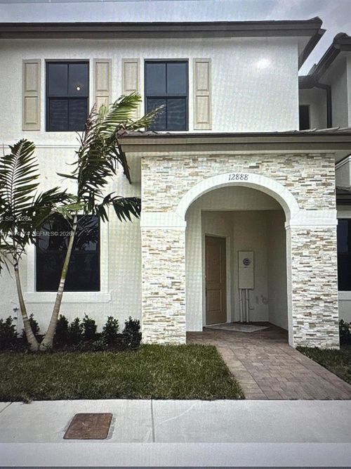 0-12832 Sw 232nd Ter, Homestead, FL, 33032-9233 | Card Image
