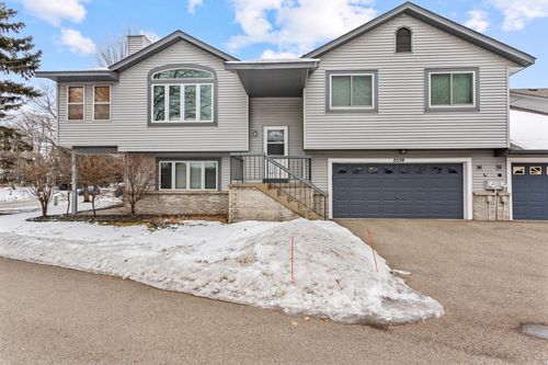 2559 Sumac Cir, White Bear Lake, MN, 55110-5622 | Card Image