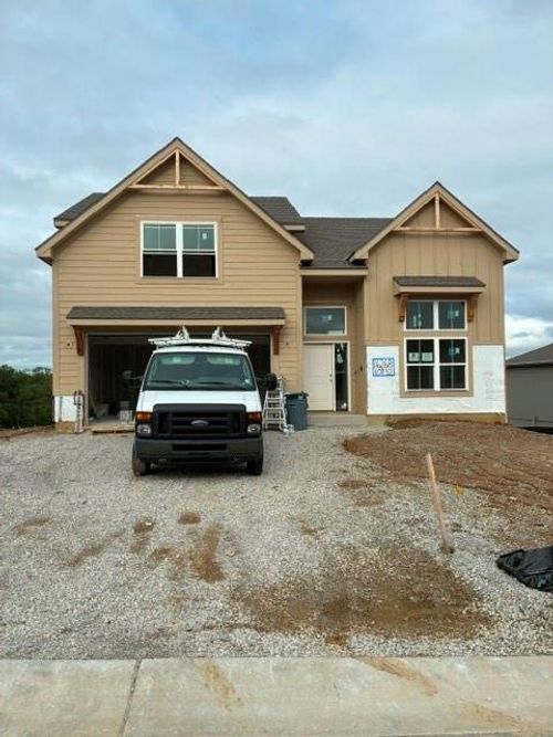 16268 Giorgia St, Parkville, MO, 64152-8773 | Card Image