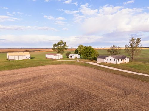 23601 N 1700 East Rd, Odell, IL, 60460-8124 | Card Image