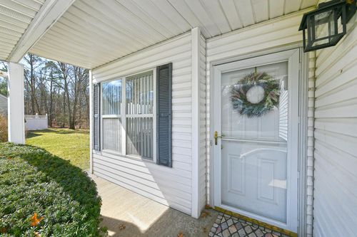 14 Lindsey Ct, Holtsville, NY, 11742-2253 | Card Image