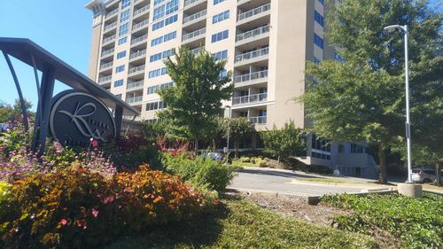 apt-608-3700 Cantrell Rd, Little Rock, AR, 72202-1866 | Card Image