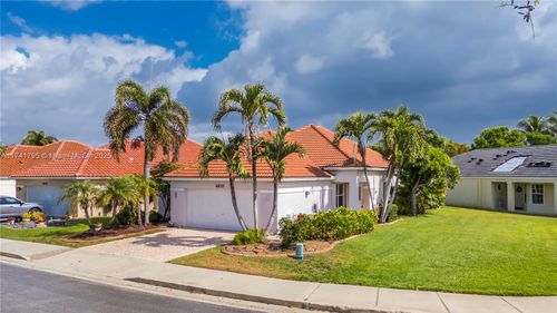 8835 Lake Park Cir S, Davie, FL, 33328-7013 | Card Image