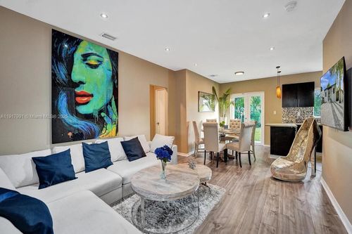 170 Nw 46th St, Miami, FL, 33127-2622 | Card Image