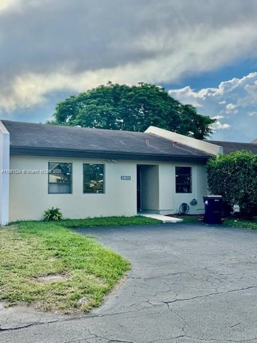 5106-5106 Sw 138th Avenue Cir, Miami, FL, 33175-5116 | Card Image