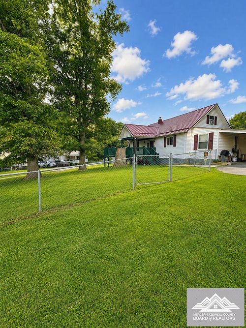 214 Morning Star St, Princeton, WV, 24739-3649 | Card Image