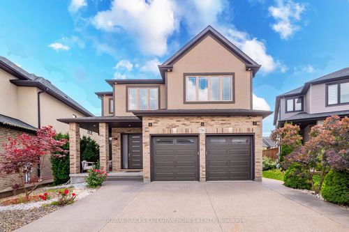 56 Valleyscape Dr, Kitchener, ON, N2P0G3 | Card Image