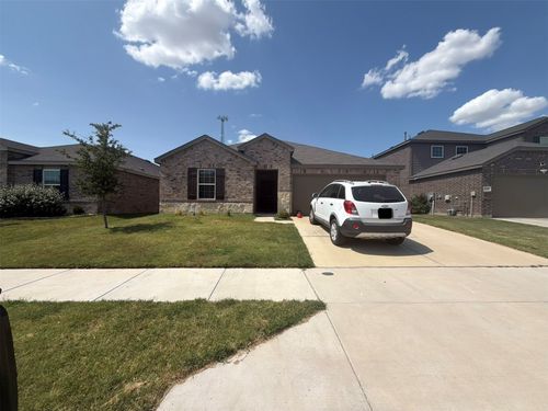 804 Shire Ave, Haslet, TX, 76052-3916 | Card Image