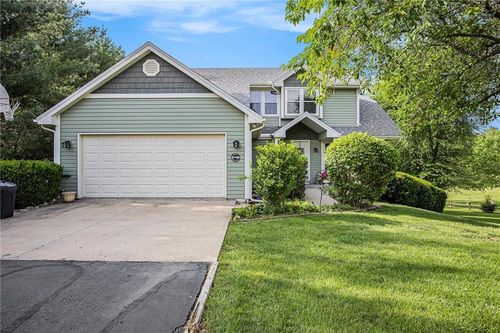 14015 Rennett Rd, Kearney, MO, 64060-8061 | Card Image