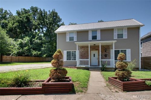 1109 Fulton Ave, Hannibal, MO, 63401-5208 | Card Image
