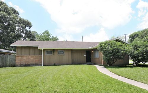 4629 Carleen Rd, Houston, TX, 77092-3601 | Card Image