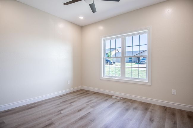 1828 Pinnacle Pt, Condo with 3 bedrooms, 2 bathrooms and null parking in HOLTS SUMMIT MO | Image 23
