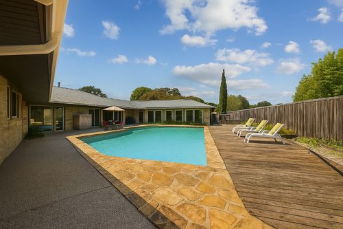 108 Circleview Dr S, Hurst, TX, 76054-3626 | Card Image