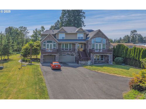 8855 Se 172nd Ave, Happy Valley, OR, 97086-9628 | Card Image