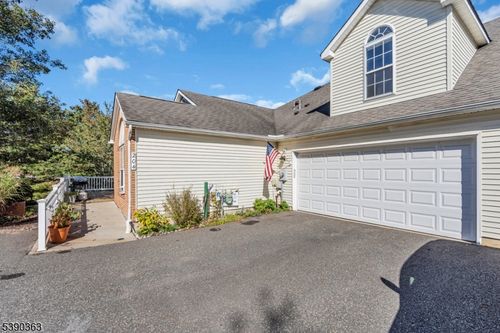 204 Merry Ln, Hillsborough, NJ, 08844-1453 | Card Image