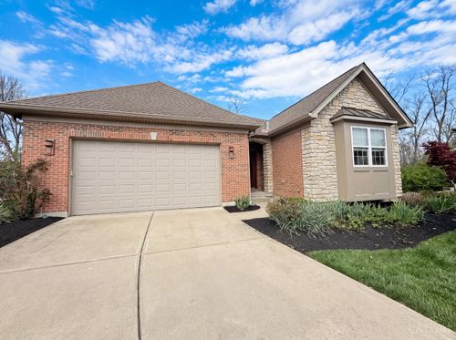 8016 Stonegate Dr, Anderson, OH, 45255-3179 | Card Image