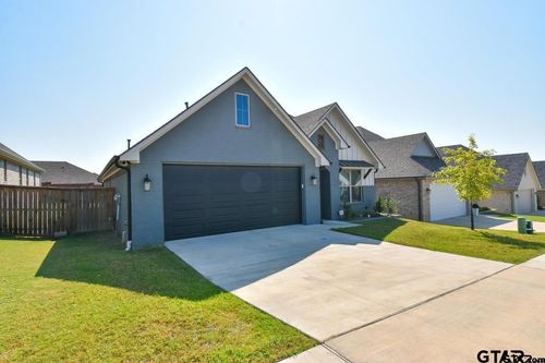 7012 Hillside Avenue, Tyler, TX, 75707 | Card Image