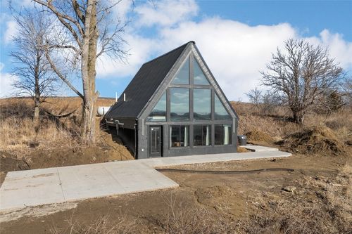 2613 335th St, Chelsea, IA, 52215 | Card Image