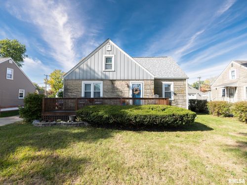 207 Howard St, East Peoria, IL, 61611-1913 | Card Image