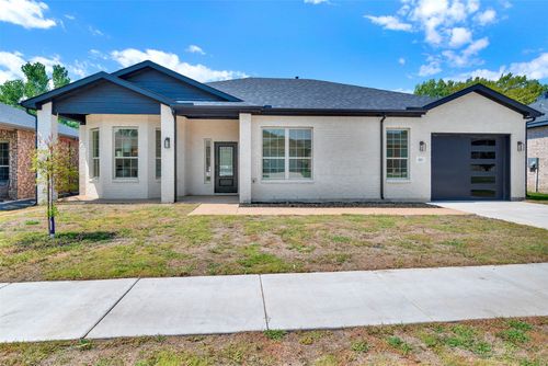 821 Hearthside Way, Mckinney, TX, 75071-4815 | Card Image