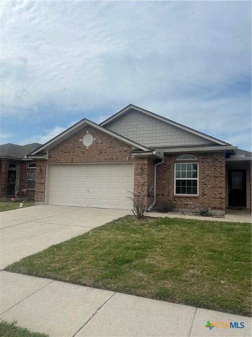 110 Carlsbad Dr, Victoria, TX, 77904-3683 | Card Image