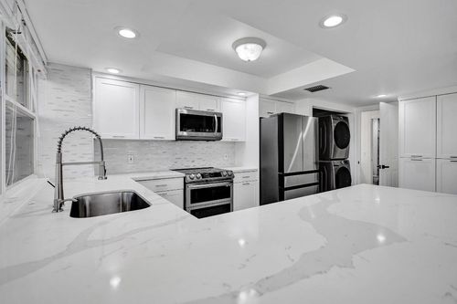 2401 Amherst Ct, Boynton Beach, FL, 33436-9002 | Card Image