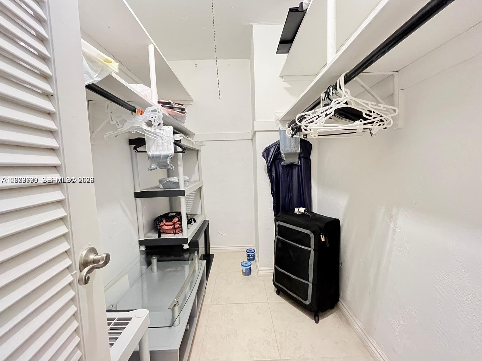 Residential Lease in Bal Harbour 3