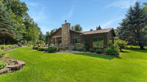 2703 Le Homme Dieu Vw Ne, Alexandria, MN, 56308-8670 | Card Image
