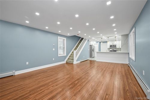 110 177th St, Jamaica, NY, 11433-3528 | Card Image