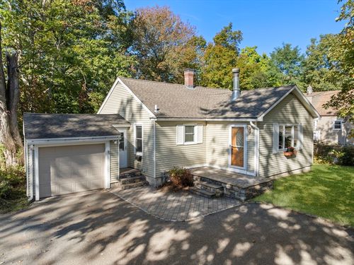 1018 Main St, Leominster, MA, 01453-1910 | Card Image