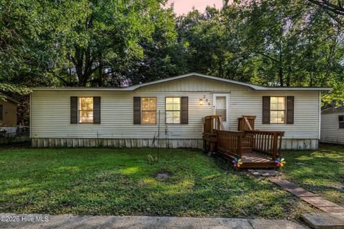 208 Early Dr, Jacksonville, NC, 28540-7522 | Card Image