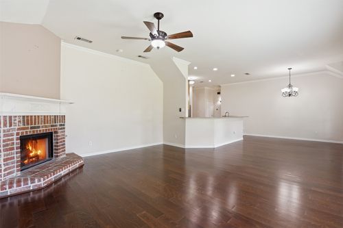 517 Acorn Ct, Saginaw, TX, 76179-0968 | Card Image