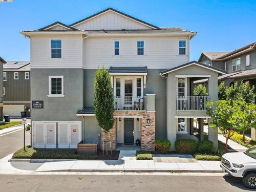 131 Apricot St, Livermore, CA, 94551-4980 | Card Image