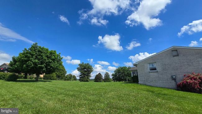 1373 Martin Rd, House other with 3 bedrooms, 2 bathrooms and null parking in SPRING GROVE PA | Image 6
