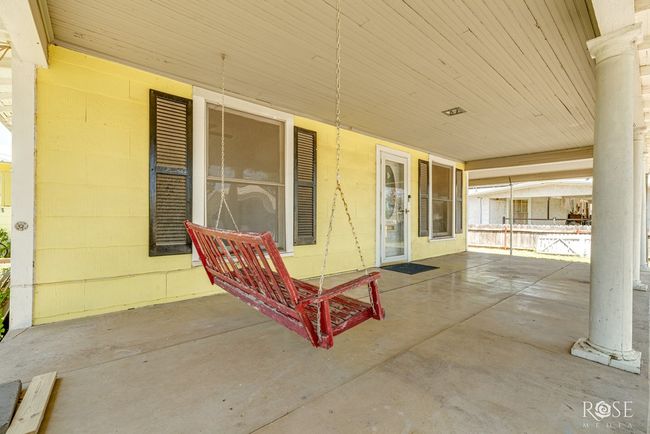 804 S Concho Ave, House other with 4 bedrooms, 2 bathrooms and 2 parking in Sonora TX | Image 7