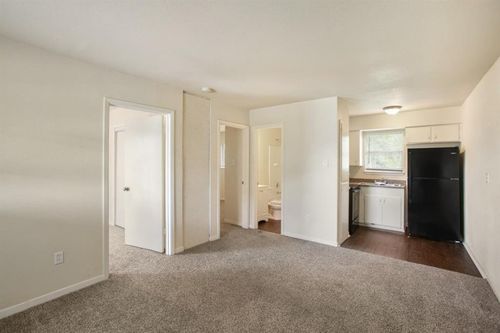 apt-3-5415 3rd St, Danbury, TX, 77534-8925 | Card Image