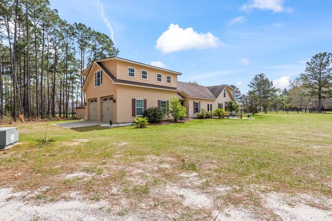 1030 Curb Chain Ln, Home with 2 bedrooms, 3 bathrooms and null parking in Windsor SC | Image 4