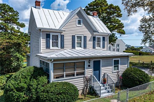 111 Taylor Ave, Urbanna, VA, 23175-2032 | Card Image