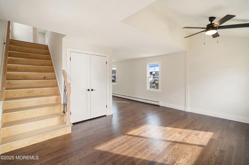 11 Cheerful Pl, Highlands, NJ, 07732-1453 | Card Image