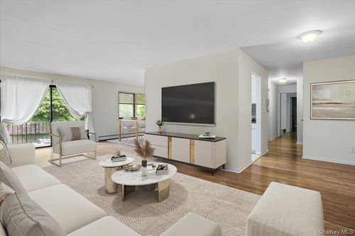 348-555 Central Park Ave, Scarsdale, NY, 10583-1057 | Card Image