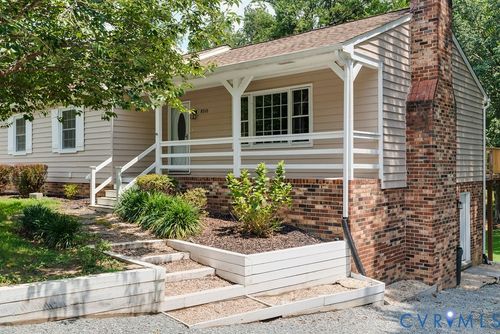8510 Hunton Cir, North Chesterfield, VA, 23235-5945 | Card Image