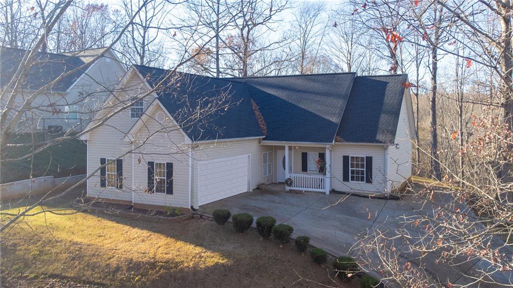 Green Leaf Ln, Gainesville, GA 30507